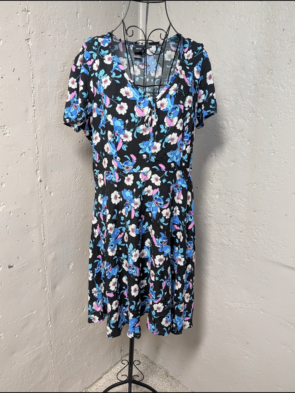 Disney Stitch Tropical Floral Fit & Flare Dress XL